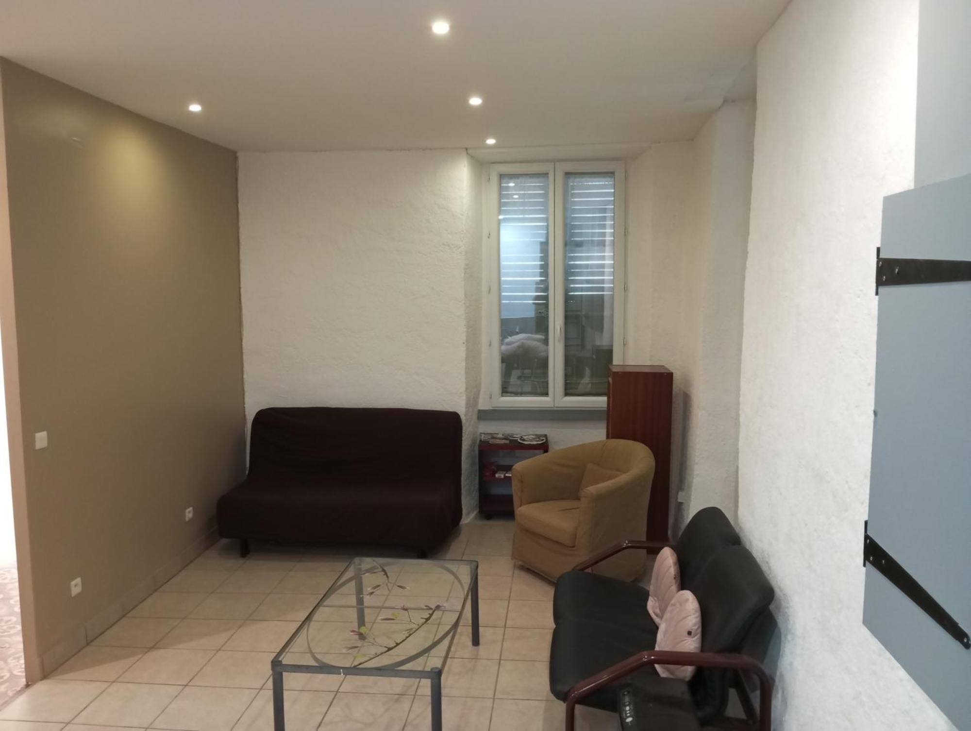 Appartement Village Medieval Saint-Germain-Laval  Exterior photo